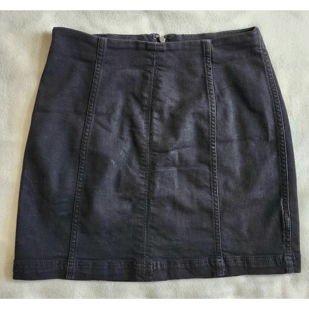 Free People Modern Femme Black Denim Mini Skirt Size 6 Y2K Revival Dark Feminine